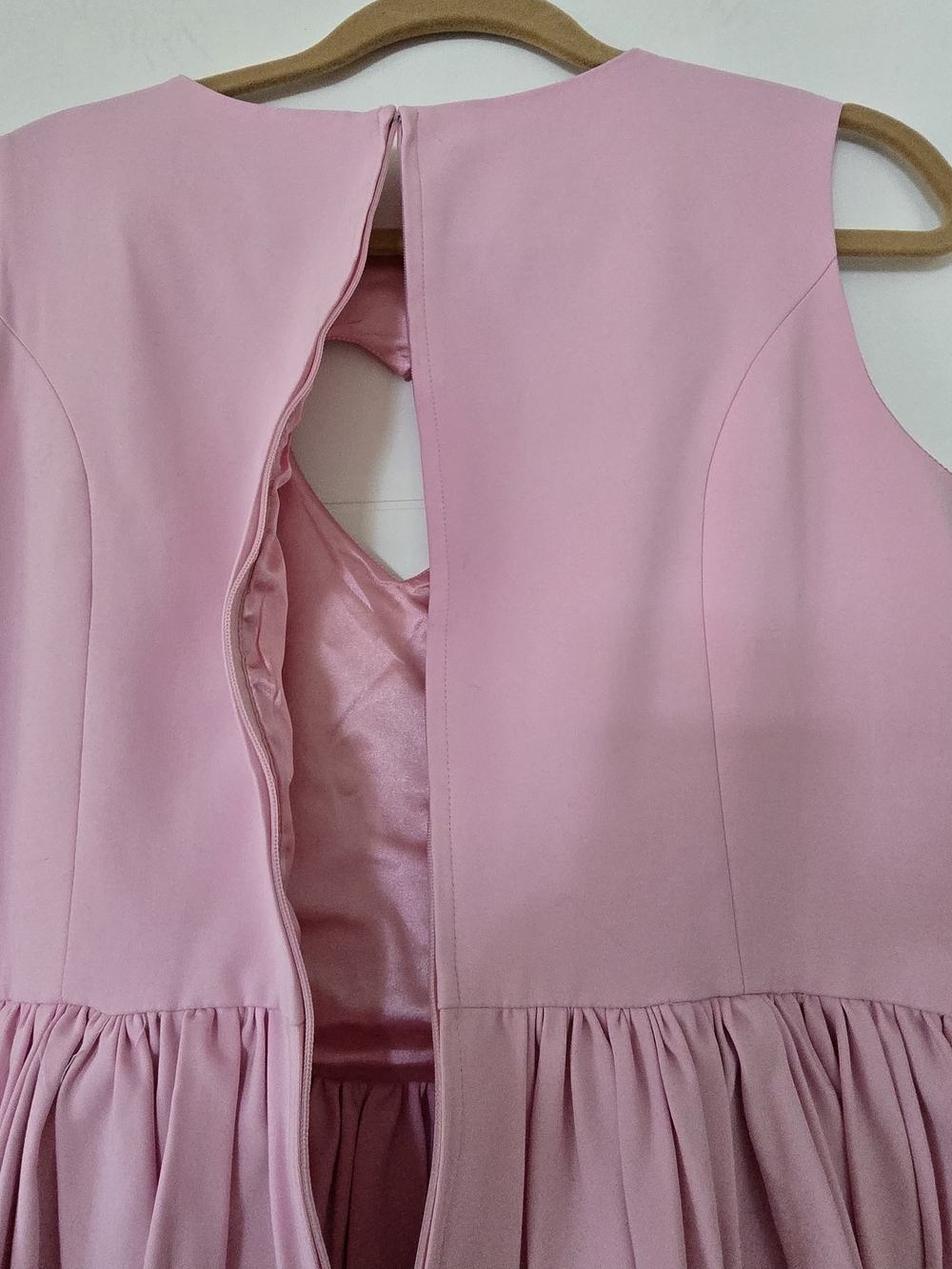 Hell Bunny Pink Rose Embroidered Dress M Heart Cutout Rockabilly Pinup Pockets - Picture 7 of 13